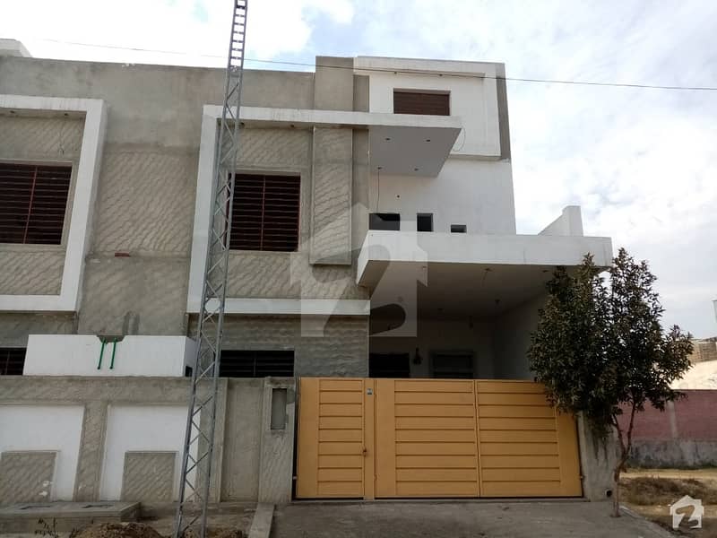 A Stunning House Is Up For Grabs In Gulshan-e-Zainab Gulshan-e-Zainab