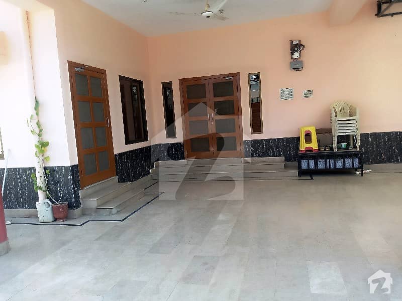 1 Kanal House For Sale At Prime Location
