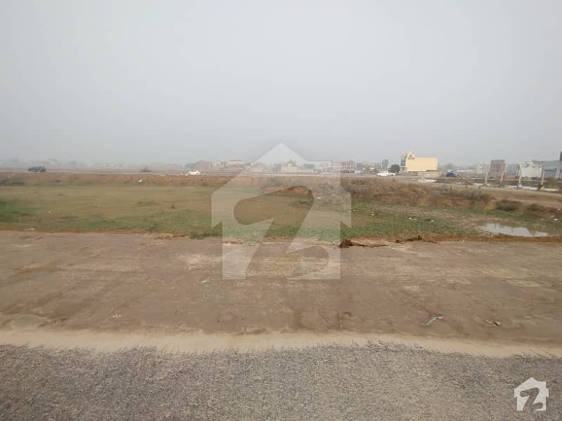 Alluring Location 4 Marla Commercial Plot No 279 For Sale In Dha Phase 5 M Block