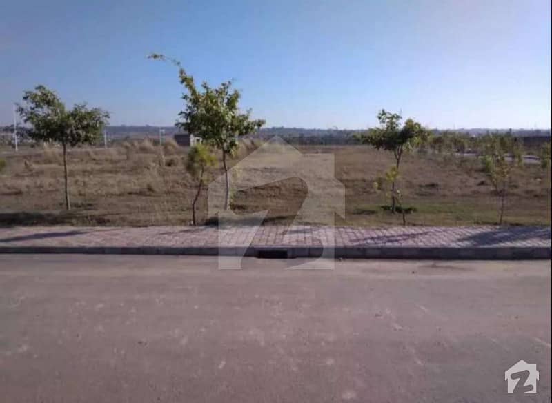 Ideally Located Residential Plot Of 4500 Square Feet Is Available For Sale In Lahore