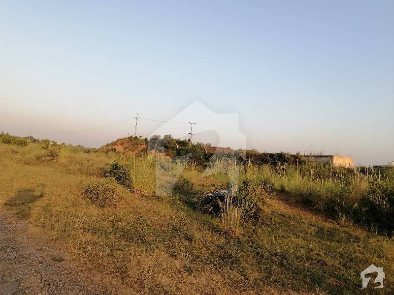 A Prime Location 10-kanal Farm House For Sale In A-block Of Gulberg Green, Islamabad.