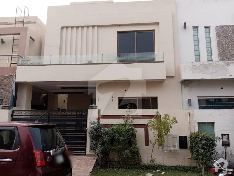 Dha 5 Marla 3 Years Old Solid House For Sale