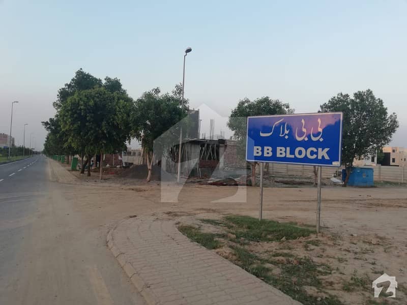REASONABLY PRICED 05 MARLA PLOT NEAR MCDONALD FOR SALE IN BB BLOCK SECTOR D BAHRIA TOWN LAHORE
