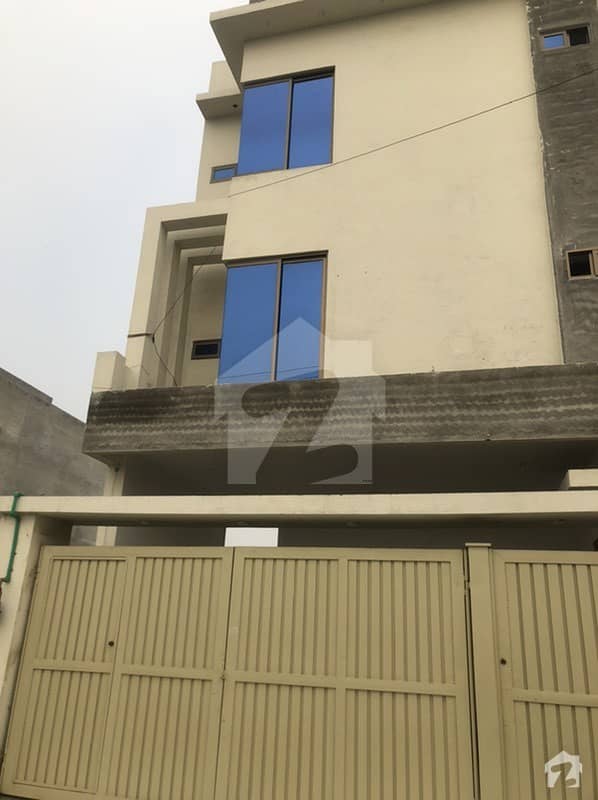 House Of 2250  Square Feet In Lda Avenue For Sale