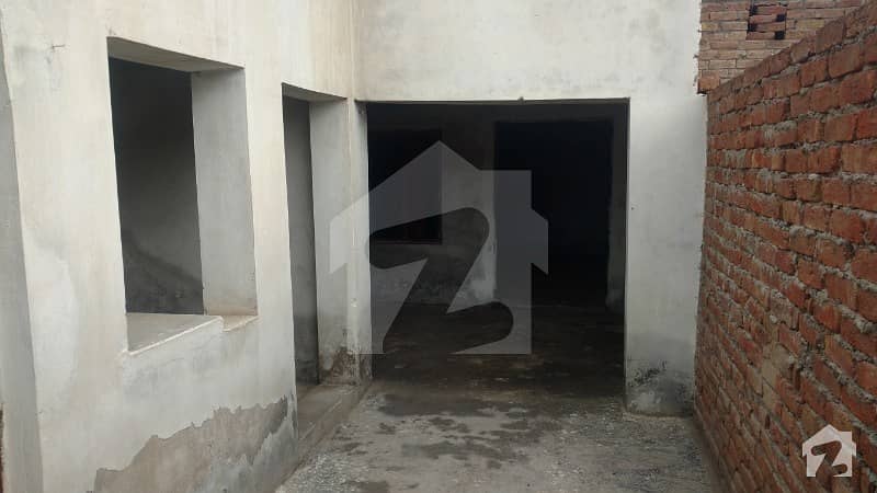 House Available In Liaquat Colony For Sale