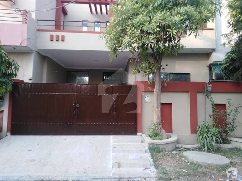 7.5 Marla Spacious House Available In Johar Town For Sale