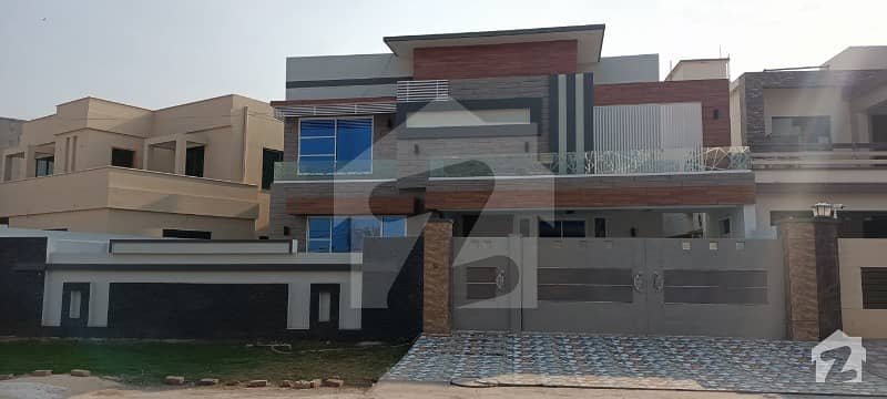 1 Kanal House Is Available In Wapda Town Phase 2  Wapda Town