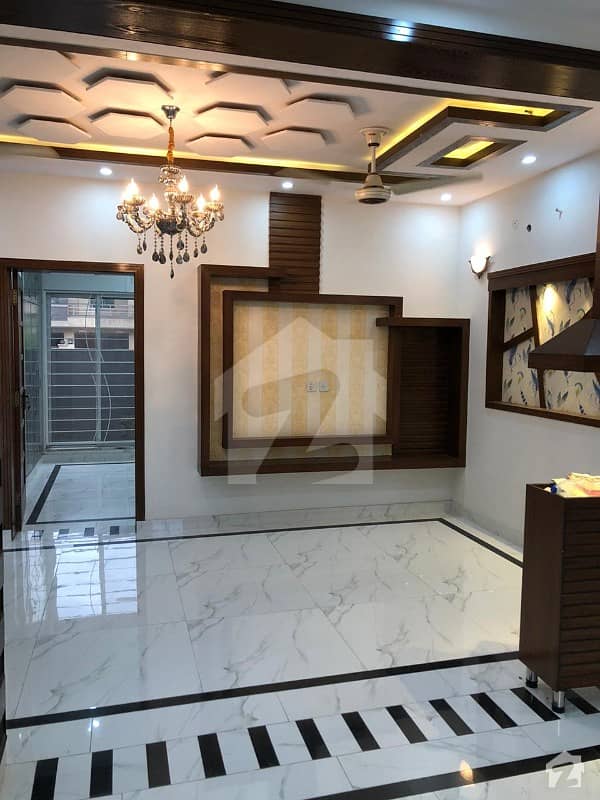 Outstanding 5 Marla House for Sale in BB Block Bahria Town Lahore