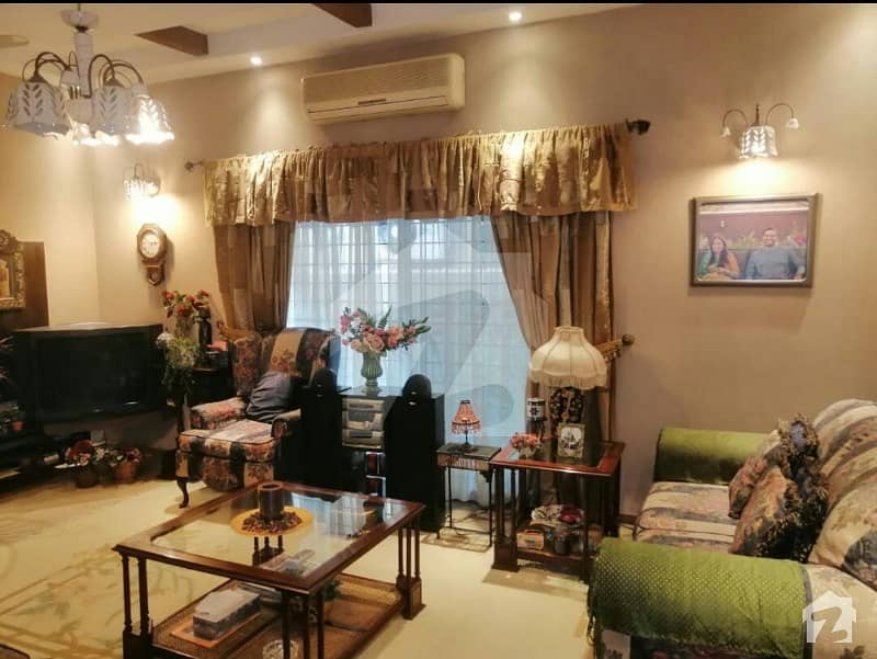 10 Marla Fully Furnished Bungalow For Sale In Dha Phase 4