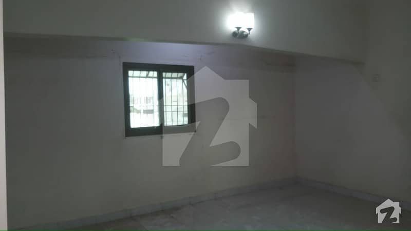 3 Bedrooms 2400 Sq Ft Apartment For Rent