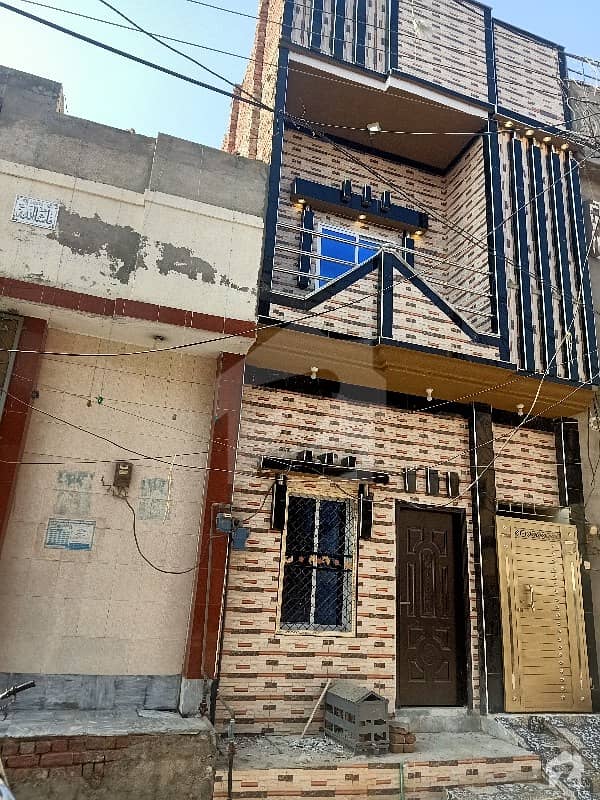 جھنگ روڈ فیصل آباد میں 3 کمروں کا 2 مرلہ مکان 60 لاکھ میں برائے فروخت۔