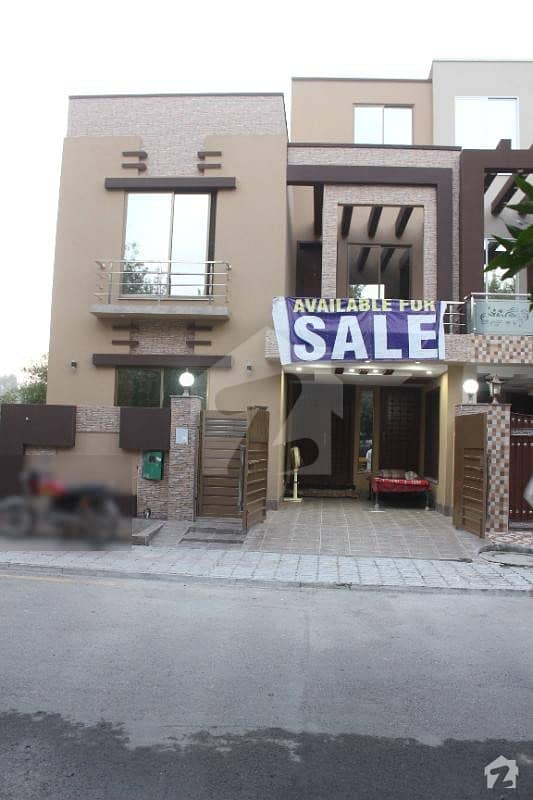 5 Marla House Available In Raffi Block