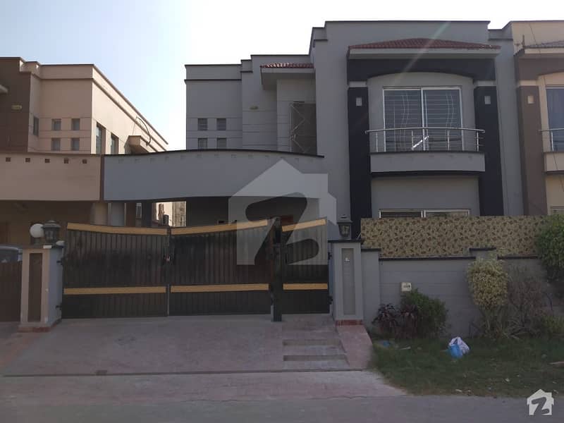امپیریل گارڈن ہومز پیراگون سٹی لاہور میں 10 مرلہ مکان 2.2 کروڑ میں برائے فروخت۔