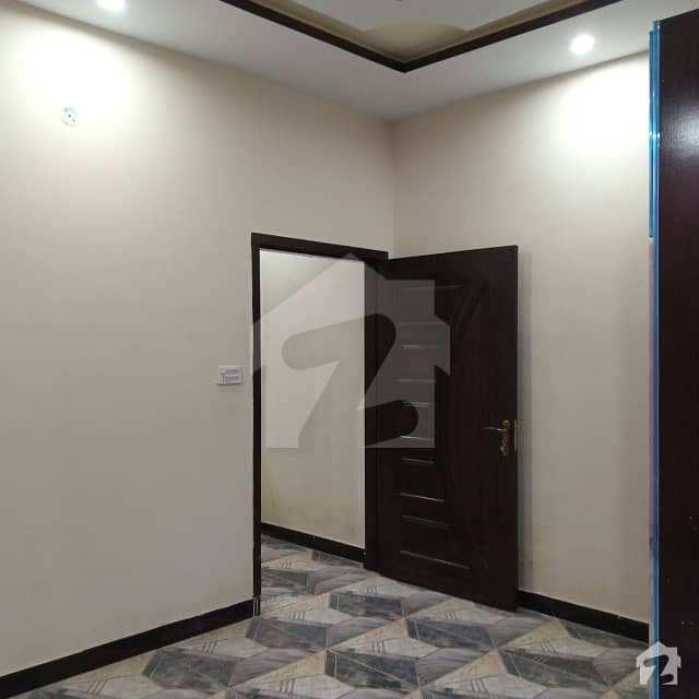 House For Sale In Beautiful Samanabad