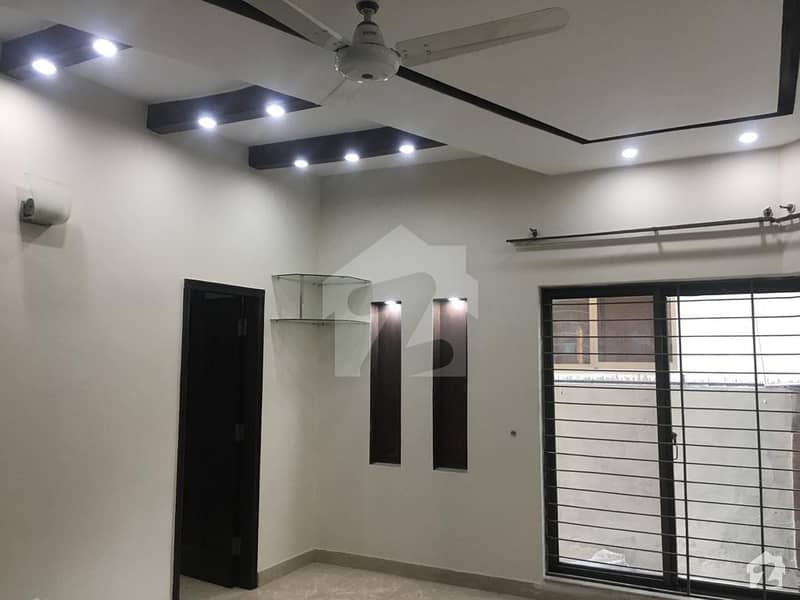 ایڈن سٹی ایڈن لاہور میں 5 کمروں کا 1 کنال مکان 4.5 کروڑ میں برائے فروخت۔