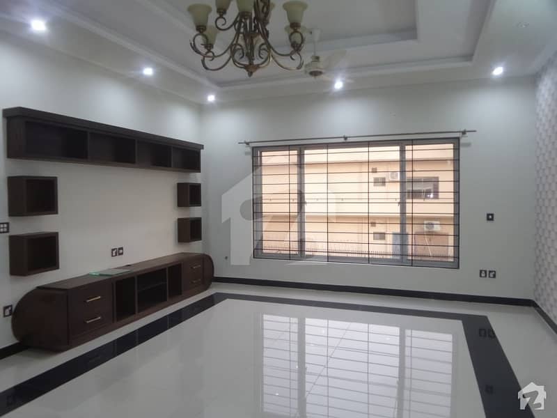 Ideal House Is Available For Rent In Bahria Town Phase 8 - Block E