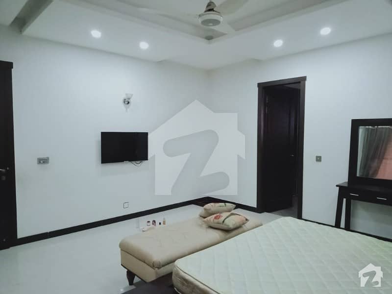 10 Marla Beautiful Upper Portion For Rent In Dha Phase 4