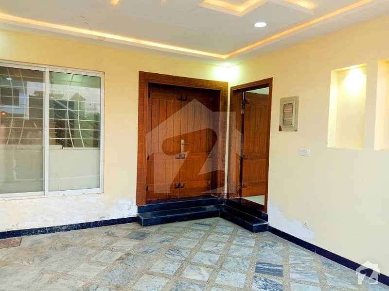 Golden Properties Offers Very Nice Outstanding  7 Marla Double Unit 5 Bedrooms House For Rent