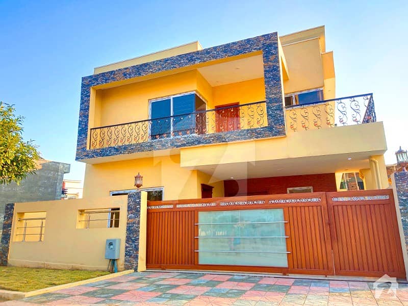 بحریہ ٹاؤن فیز 7 بحریہ ٹاؤن راولپنڈی راولپنڈی میں 5 کمروں کا 10 مرلہ مکان 2.35 کروڑ میں برائے فروخت۔