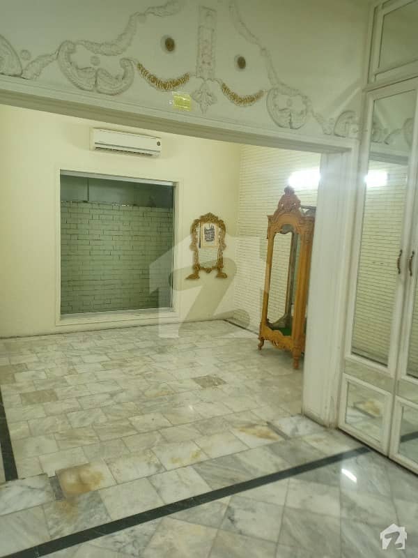 Gulberg 1 Kanal Commercial House For Rent In Mm Alam Link Prime Location