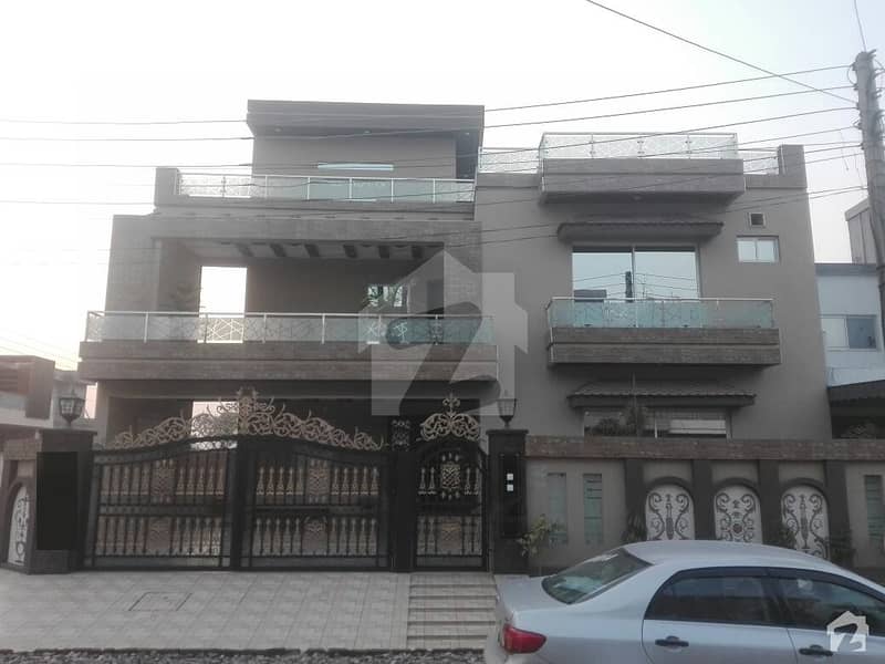 4050  Square Feet House In Opf Housing Scheme For Sale