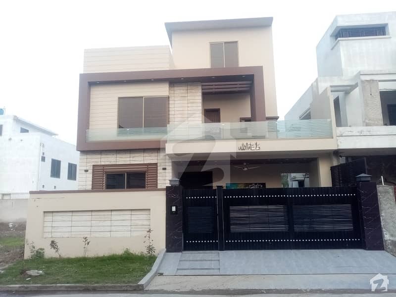 Citi Housing Society House Sized 2250  Square Feet For Sale