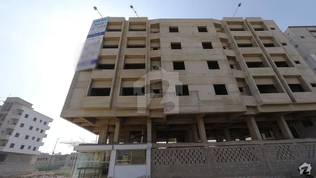 Good 950 Square Feet Flat For Sale In Gadap Town