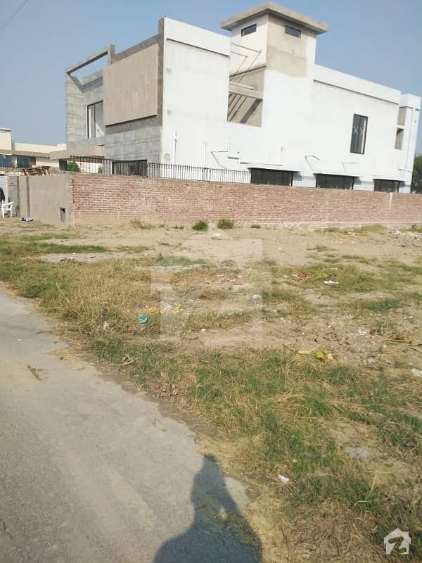 5 Marla Plot Green Belt Residential Plot 70feet Road Available In Dha Defence