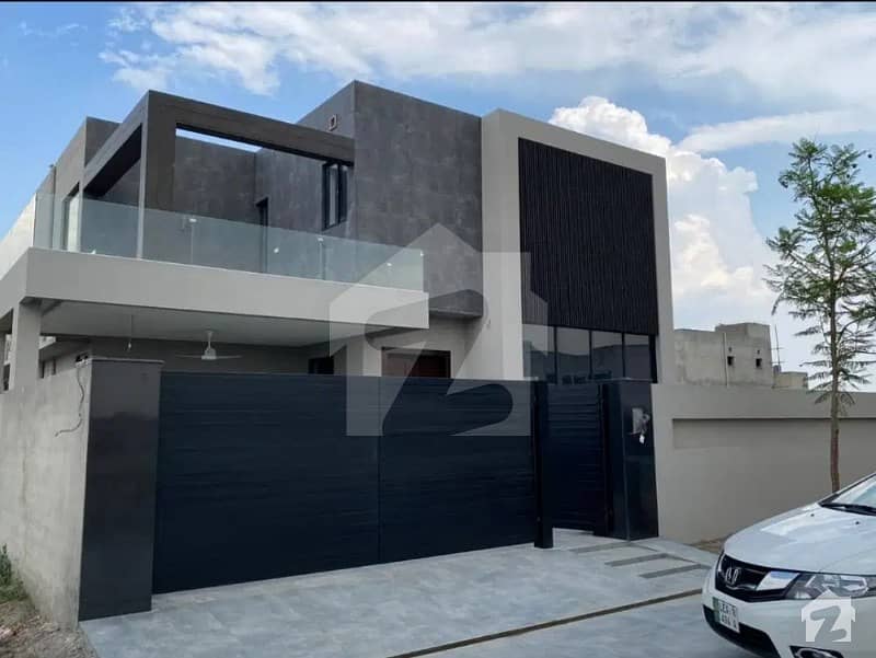 One Kanal Modern House For Sale In Dha Phase 7