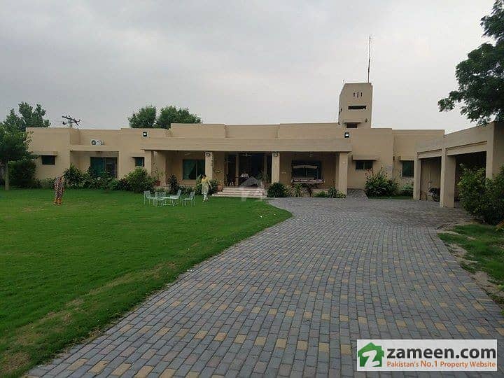 08 Kanal Farm House For Rent In Main Bedina Road Lahore Lush Luxury Bed Attach Cabin Bath