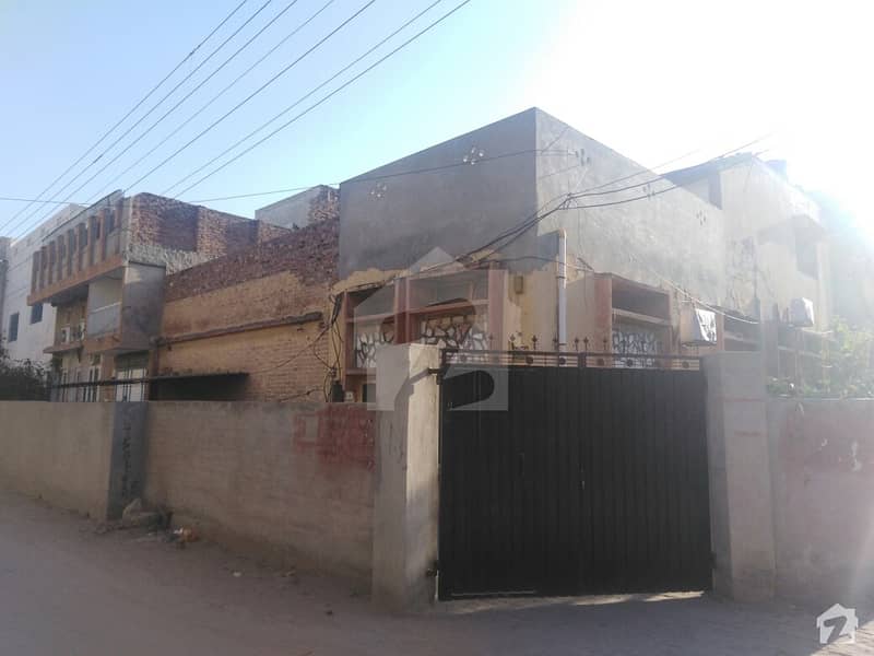 In Samanabad House For Sale Sized 7 Marla