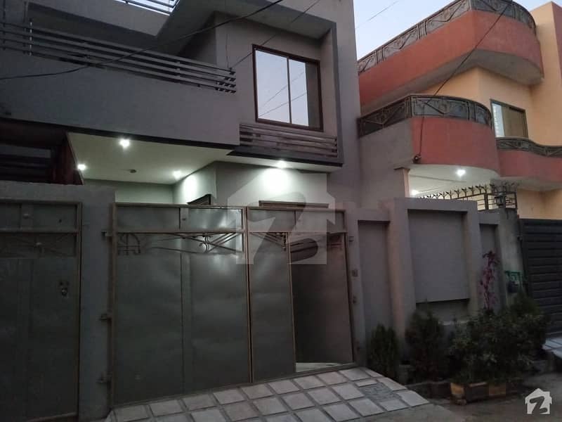 ورسک روڈ پشاور میں 6 کمروں کا 7 مرلہ مکان 1.7 کروڑ میں برائے فروخت۔
