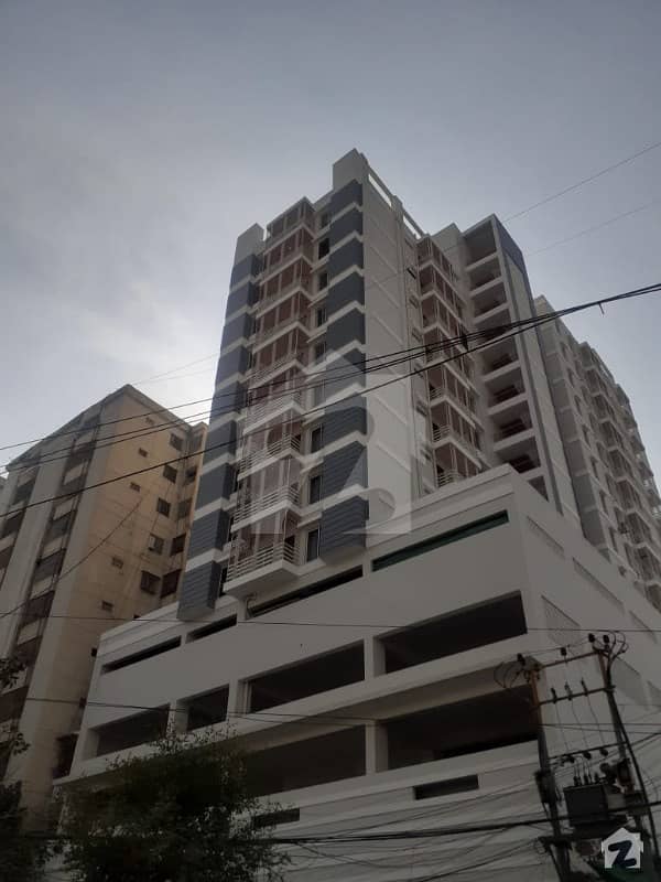 فریرے ٹاؤن کراچی میں 3 کمروں کا 8 مرلہ فلیٹ 1.2 لاکھ میں کرایہ پر دستیاب ہے۔