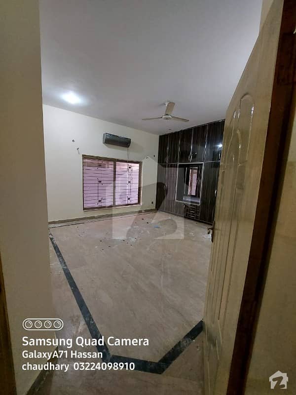 پی سی ایس آئی آر سٹاف کالونی لاہور میں 3 کمروں کا 16 مرلہ بالائی پورشن 40 ہزار میں کرایہ پر دستیاب ہے۔