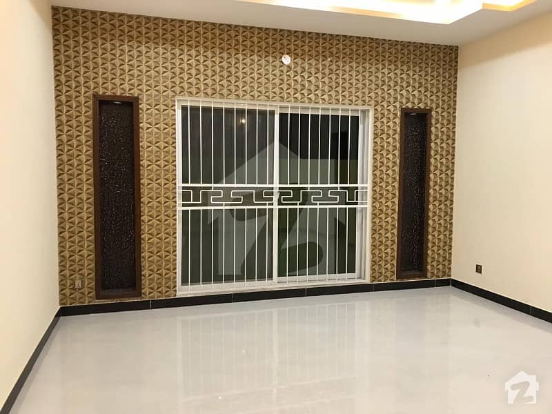 11 Marla Approximately  Beautiful Like A New House For Sale In Ghaznavi Block Bahria Town Lahore