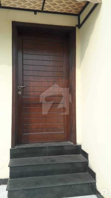 11 Marla Fully Furnished BeautiFul House Sector B Bahria Town Lahore