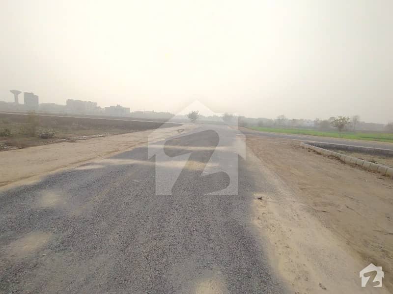 Alluring Location 4 Marla Commercial Plot No 279 For Sale In Dha Phase 5 M Block
