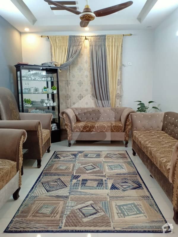 Upper Portion Of 1800  Square Feet Available In Gulshan-E-Iqbal Town