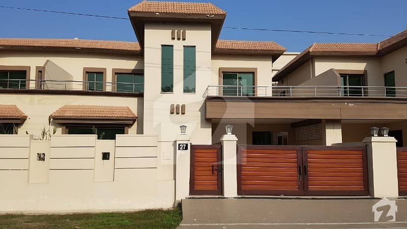 House Of 2475  Square Feet In Cantt Is Available