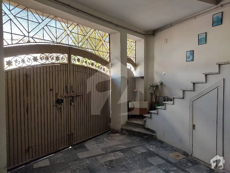 حسن کالونی جی ٹی روڈ ٹیکسلا میں 2 کمروں کا 6 مرلہ مکان 1.2 کروڑ میں برائے فروخت۔