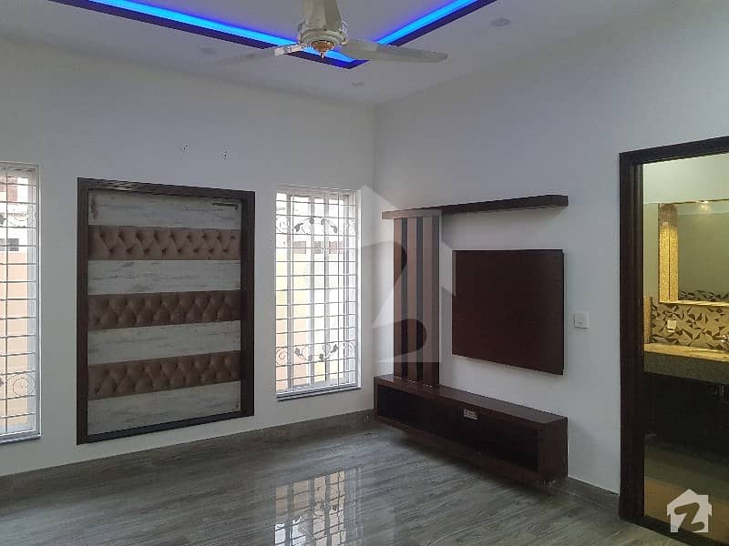 10 Marla House Is Available In Wapda Town