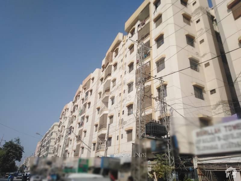 Bismillah Tower Main Wadhu Wah Road, 700 Square Feet Flat For Sale In Hyderabad