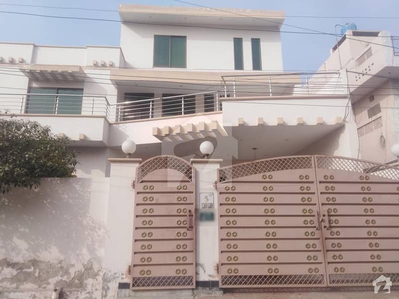 Gorgeous 12.5 Marla House For Sale Available In Model Town A