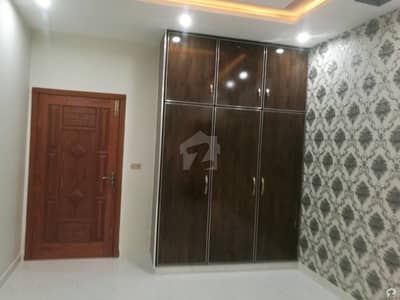 ملٹری اکاؤنٹس ہاؤسنگ سوسائٹی لاہور میں 6 کمروں کا 8 مرلہ مکان 1.75 کروڑ میں برائے فروخت۔ ملٹری اکاؤنٹس ہاؤسنگ سوسائٹی لاہور میں 6 کمروں کا 8 مرلہ مکان 1.75 کروڑ میں برائے فروخت۔