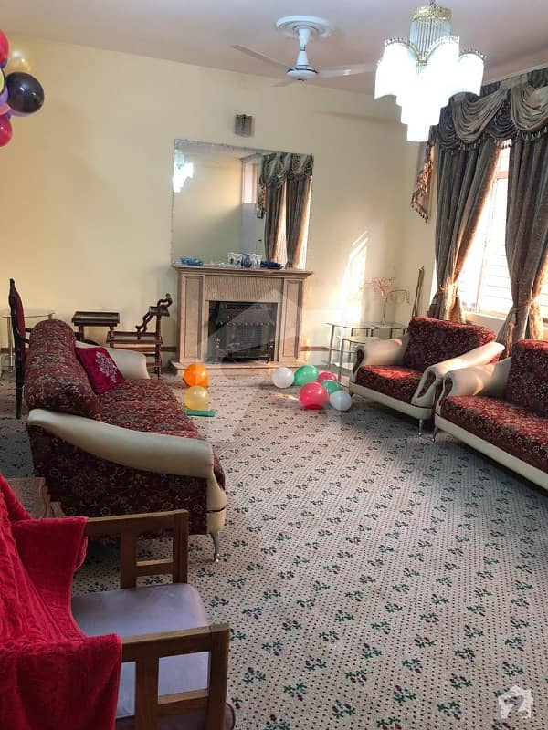 جی ۔ 9/1 جی ۔ 9 اسلام آباد میں 5 کمروں کا 12 مرلہ مکان 4.95 کروڑ میں برائے فروخت۔