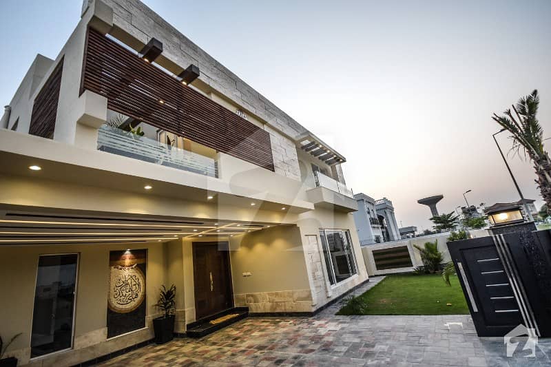 Super Luxurious Designer Bungalow 1 Kanal Available For Sale In Dha Phase 7
