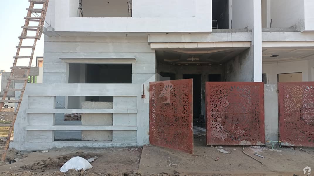 5 Marla House Ideally Situated In Multan Public School Road