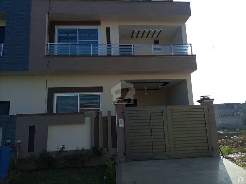 House For Sale Is Readily Available In Prime Location Of DC Colony House For Sale Is Readily Available In Prime Location Of DC Colony