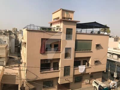 گلشنِ اقبال - بلاک 13 سی گلشنِ اقبال گلشنِ اقبال ٹاؤن کراچی میں 3 کمروں کا 10 مرلہ بالائی پورشن 2.8 کروڑ میں برائے فروخت۔ گلشنِ اقبال - بلاک 13 سی گلشنِ اقبال گلشنِ اقبال ٹاؤن کراچی میں 3 کمروں کا 10 مرلہ بالائی پورشن 2.8 کروڑ میں برائے فروخت۔