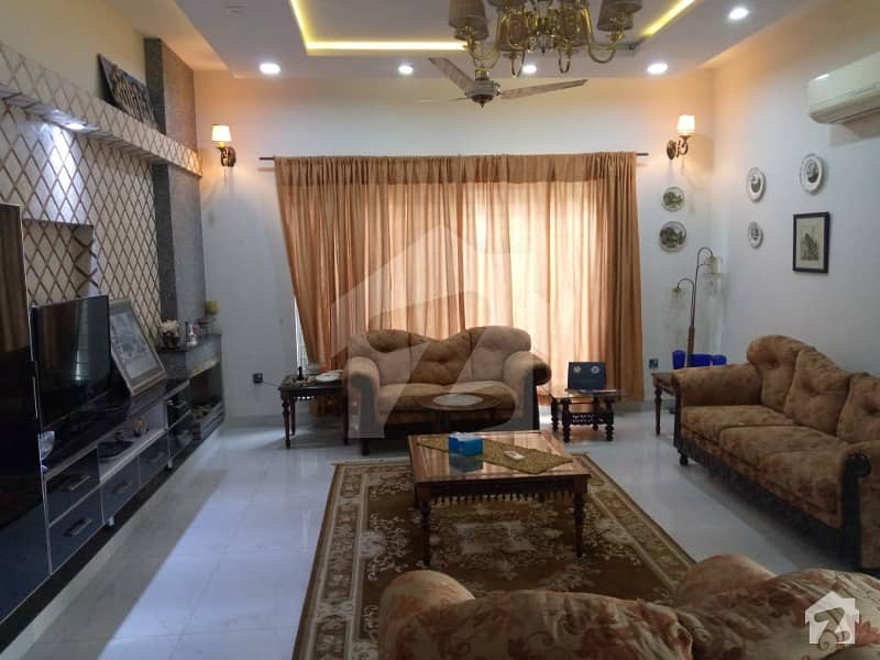 1 Kanal House Hot Location At For Sale